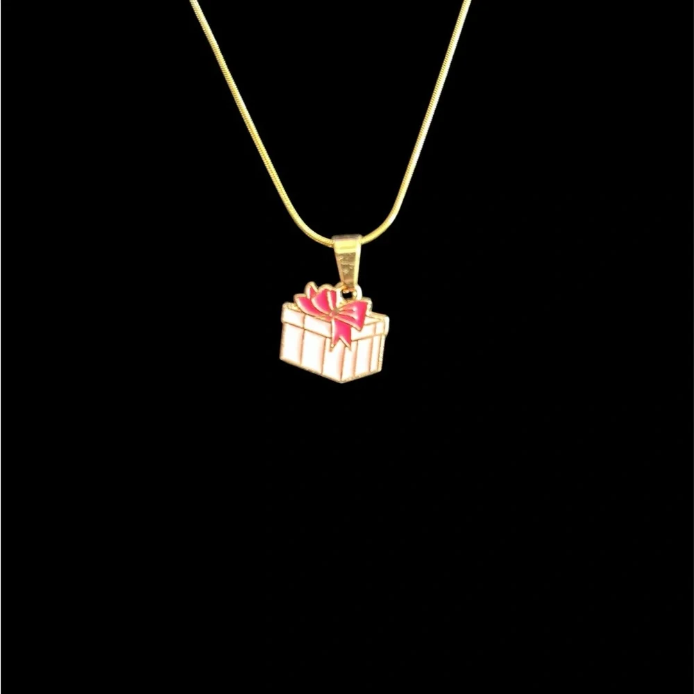 Pink Present Gift Box Charm Gold Plated Necklace Pendant 18” Snake Chain